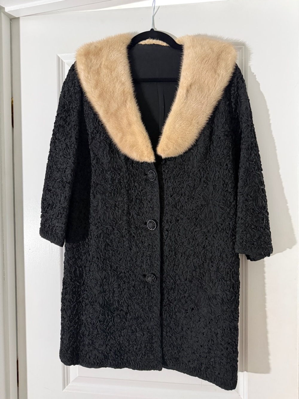 Vintage Black Textured Coat with Beige Fur Collar - Women's Jacket